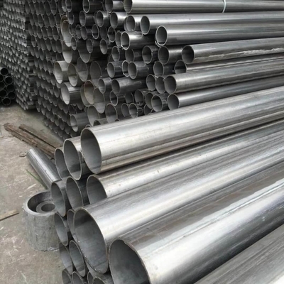 el líquido de acero inconsútil 316L instala tubos el grueso de pared de 1m m usado en industria petroquímica