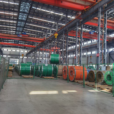 Las líneas de acero inoxidable de grado SS 430 laminadas en frío, laminadas en caliente, forjadas, estampadas 2B BA Superficie terminada
