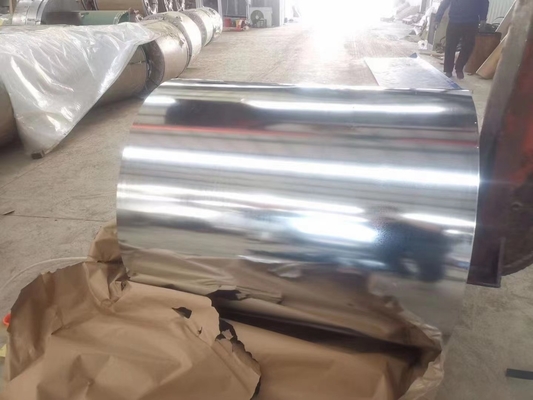 La inmersión caliente Sgcc galvanizó las bobinas de acero Z275 para la hoja acanalada del hierro de la techumbre del metal